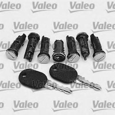 FIAT 1313412080 Комплект циліндра замка