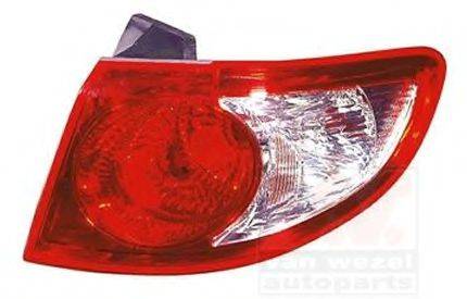 HYUNDAI 92402-2B020 Задній ліхтар