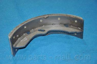 HYUNDAI 5830545A41 Комплект гальмівних колодок